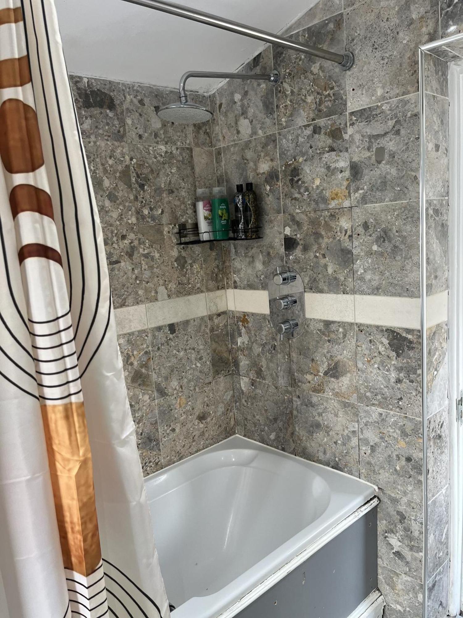 City Reach Retreat Spacious 4Bed House Startford Maryland Great Transport Links London Exterior foto